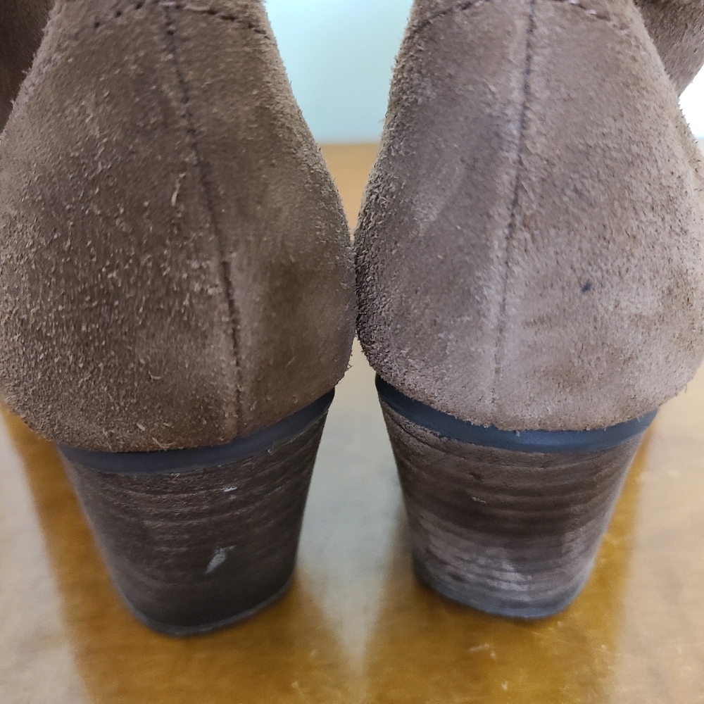 American Eagle Suede Ankle Boot Bootie - Picture 7 of 11